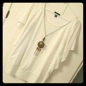 White flowy sleeve shirt